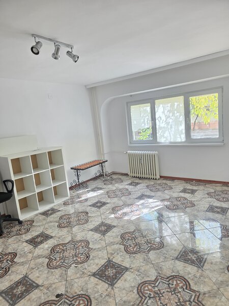 Unirii, Calarasi, bd. Matei Basarab,