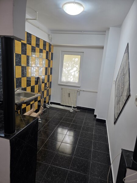 Unirii, Calarasi, bd. Matei Basarab,