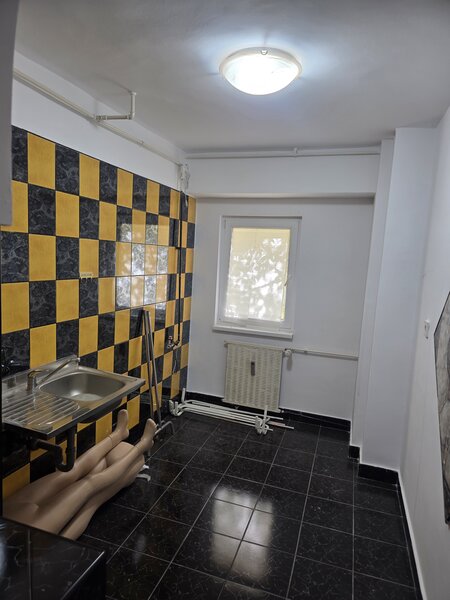 Unirii, Calarasi, bd. Matei Basarab,